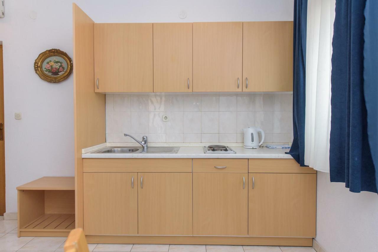 Apartmani Ivana Kaštela Zewnętrze zdjęcie