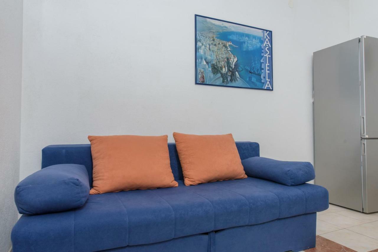 Apartmani Ivana Kaštela Zewnętrze zdjęcie